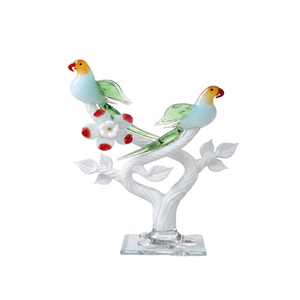 Figura de Pájaros del Amor en Cristal Soplado a Mano con Diseño de Rama de Naranjo y Flor, Temática Animal, Decoración para el Día de San Valentín - Product Image 3