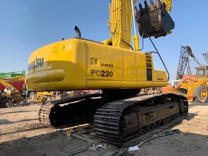 Pelleteuse hydraulique d'occasion sur chenilles KOMATSU PC220-6 22 tonnes PC200-6 PC210LC-8 PC350-8 haute qualité - Product Image 5