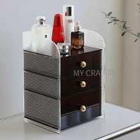 MY CRAFTS Boîte de rangement cosmétique anti-poussière en acrylique à 3 niveaux, grande capacité, organisateur de bureau pour rouges à lèvres et soins de la peau
