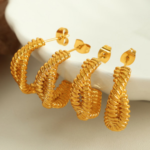 Aros de Oro con Diseño Trenzado para Uso Diario Femenino - Product Image 1