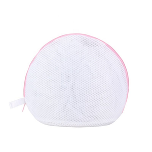 Bolsa de lavandería blanca con cremallera rosa, reutilizable, para ropa delicada, para lavadoras. - Product Image 3