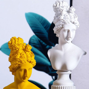 Espositore Creativo per Gioielli e Statuette, Scultura Artistica in Resina Ecologica per Arredamento Caffè - Product Image 5