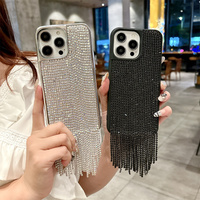 Coque de téléphone de luxe brillante avec pendentif à pampilles en strass et cristaux pour iPhone 17 Pro Max 16 15 14 13, avec cadre plaqué et protection intégrale