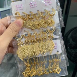 Boucles d'oreilles pendantes Jxx Fashion en laiton plaqué or 24 carats, style fleur classique avec zircon, pour femmes - Product Image 4