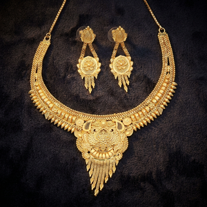 Collares de microformación chapados en oro, joyería de temporada de boda para mujer, ocasión especial, cobre y latón chapado en oro laminado - Product Image 1