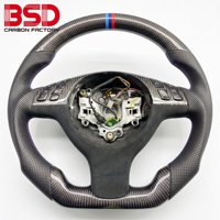 Volant sport en fibre de carbone forgée avec affichage LED du régime moteur pour BMW E46 E39 M3 M5 330i 330Ci 2001-2005
