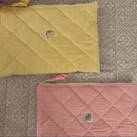 Pochette d'ordinateur brodée à motifs floraux matelassés personnalisée pour ordinateur portable Sac pour ordinateur portable à fermeture éclair