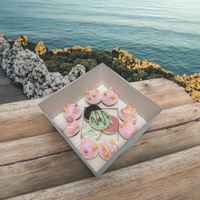 Vente en gros 8 présentoirs pour cupcake bento avec insert en papier et couvercle transparent en PET boîte d'emballage pour cupcake personnalisée