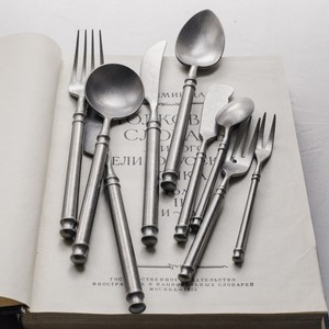 Cubiertos <span class=keywords><strong>de</strong></span> Diseño Minimalista Moderno con Acabado Mate Vintage en Acero Inoxidable 18/10 para <span class=keywords><strong>Mesa</strong></span> <span class=keywords><strong>de</strong></span> Estilo Nórdico - Product Image 1