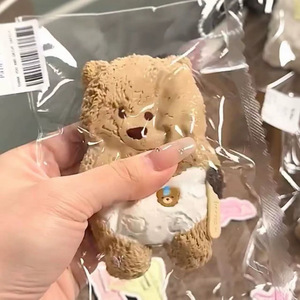 ของเล่นบีบคลายเครียดรูปหมีในชุดชั้นใน - Product Image 3
