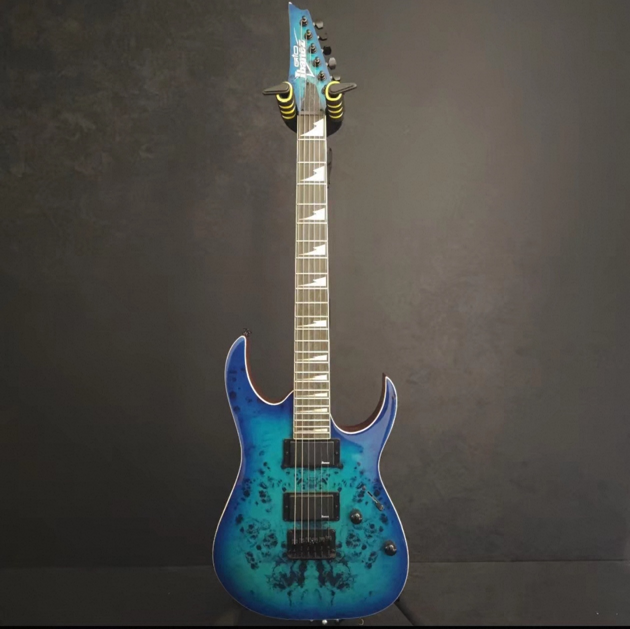 blue(GRGR221)