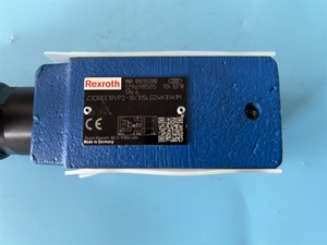 Nouveau R901551390 Z3DREE10VP2-1X/315LG24K31A1M Réducteur proportionnel piloté à trois voies NG10 350 bar en stock - Product Image 5