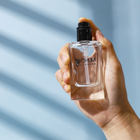 Özel 30ml temizle doldurulabilir sprey sis uçucu yağ parfüm Toner alkol kozmetik yüz kremi losyon pompa cam şişe