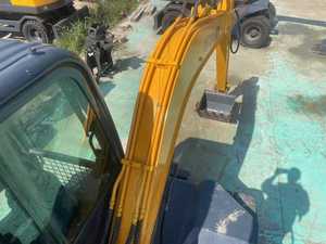 Excavatrice sur pneus Xinyuan B75 d'occasion, mini-excavatrice de haute qualité d'origine, 7 tonnes, avec attache rapide, brise-roche, certifiée CE, pompe hydraulique KYB - Product Image 5