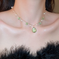 Kalung Mutiara Liontin Tetesan Air Kristal Es Hijau Mint Gaya Mewah Rantai Kerah Aksesori Menawan dan Awet Muda untuk Musim Semi