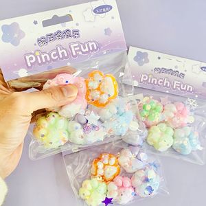 Juguete Antiestrés de Goma con Forma de Pata de Gato, Colorido, Mini, para Niños, Venta al por Mayor - Product Image 1