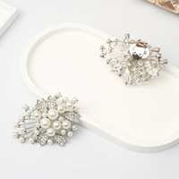 Décorations pour chaussures à talons hauts, pinces à fleurs détachables, alliage de zinc, perles, strass, boucles en forme de nœud, accessoires polyvalents à clipser