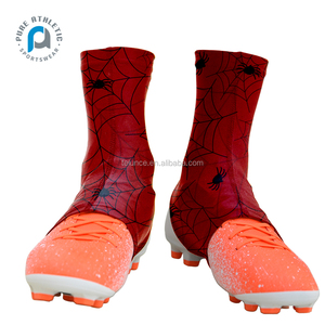 Nuovo Design puro personalizzato di alta qualità Spider Web sublimazione da uomo stampa rossa tacchetta da calcio copre <span class=keywords><strong>scarpe</strong></span> americane - Product Image 2