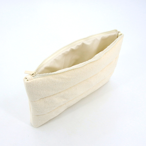 กระเป๋าเครื่องสำอางแบบพกพาขนาดใหญ่ ยี่ห้อ Private Label  วัสดุ Neoprene  แบบมีซิป  สำหรับจัดเก็บเครื่องสำอางและอุปกรณ์อาบน้ำ - Product Image 4