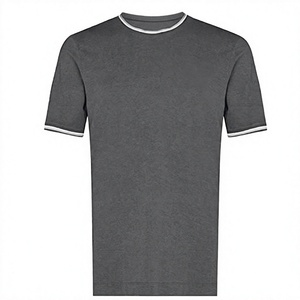 Camiseta de Manga Corta para Hombre, Color Gris Oscuro, Corte Regular, Cuello Redondo, Ribete en Contraste, Tejido de Punto, Color Sólido, Estilo Casual - Product Image 1