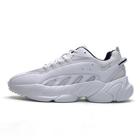 Chaussures de course à lacets pour hommes, lumineuses et confortables, été 2025, en maille respirante, tendance, polyvalentes, décontractées, à semelle épaisse, résistantes à l'usure, pour jeunes