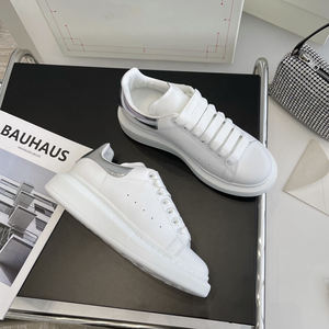 Wholesale American street fashion casual shoes - white, simple design, thick sole, flat bottom, luxurious walking shoes for men - Product Image 5