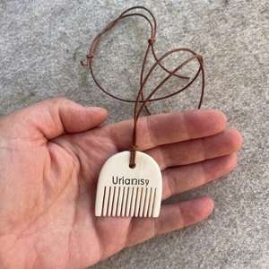 Mini Peine Artesanal de Hueso de Búfalo Blanco, Forma Natural, Ecológico, Peine para el Cabello, Artesanía Antigua, Imitación Pulida, Duradero, Artesanía Artística - Product Image 1