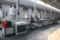 Pelouse artificielle matérielle d'herbe de polyporopylène faisant la machine pour le terrain de football
