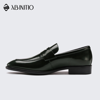 Chaussures de bureau pour hommes en cuir véritable de haute qualité, design luxueux et dernier cri, fabrication artisanale