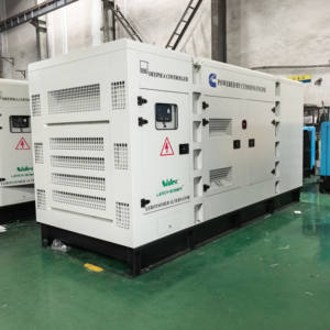 Дизельный генератор Leroysomer <span class=keywords><strong>Stamford</strong></span>, бесшумный, 440 кВА, 350 кВт, трехфазный, открытого типа, звукоизолированный, с автоматическим переключением (ATS) - Product Image 1