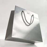 Bolsa de Papel C1S de 250g OEM, Impresión de Bolsas de Papel con Recubrimiento de una Cara, con Tamaño, Color y Tipo de Asa Personalizados