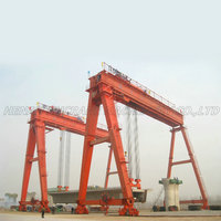 Grue à double portique à faible hauteur de tête pour applications à espace limité Haute performance et efficacité énergétique.