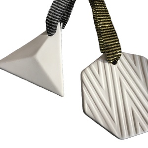 Nuovo <span class=keywords><strong>design</strong></span> aroma <span class=keywords><strong>diffusore</strong></span> hanging scented di pietra di ceramica per auto - Product Image 1