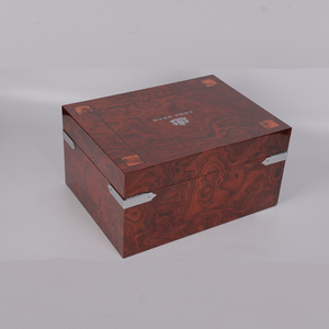 Humidor de bureau DS DSC-1068 avec logo personnalisé, en bois massif de cèdre espagnol, vitrine de présentation, finition laquée, MDF écologique, métal - Product Image 5