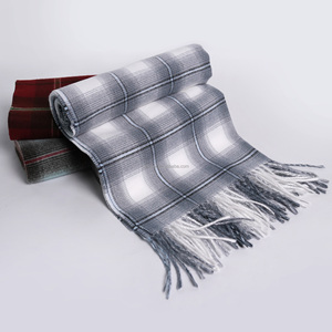 100% पॉलिएस्टर क्लासिक टार्टन प्लाड स्कार्फ, गर्म नरम बहुमुखी यूनिसेक्स चेकवर्ड रैप 25.2 "* 78.7" (64*200 सेमी) 290 जी, अनुकूलन योग्य - Product Image 4