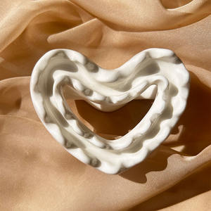 Gran oferta, masajeador de cerámica para masaje de piedra, masajeador de mano en forma de corazón de amor blanco para el cuerpo - Product Image 2