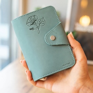 Portefeuille de voyage en cuir véritable personnalisé, porte-passeport et étiquette à bagages en gros - Product Image 6