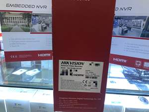 Hikvision <span class=keywords><strong>DS</strong></span>-<span class=keywords><strong>7616NI</strong></span>-<span class=keywords><strong>Q2</strong></span>/<span class=keywords><strong>16P</strong></span> <span class=keywords><strong>NVR</strong></span> 16 canaux 1U 16 PoE 4K jusqu'à 1 canal 8MP ou 5 canaux 1080P Capacité de décodage Formats vidéo H.265+/H.264+ - Product Image 5