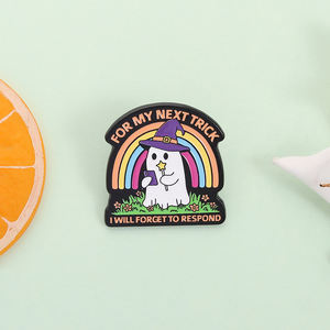 Pin de Esmalte con Diseño de Bruja y Sombrero de Fantasma Arcoíris, Estilo Caricatura Espeluznante, Venta al por Mayor - Product Image 2