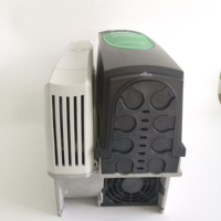Variateur de fréquence AC Unidrive SP2404 Nidec Control Techniques pour moteurs à induction et servomoteurs 380-480Vac