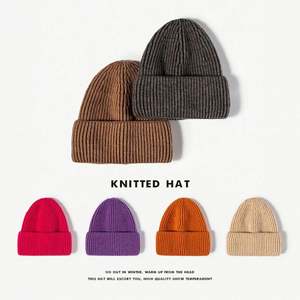 Bonnet tricoté monochrome en laine pour femme, idéal pour le cyclisme en extérieur, chaud et léger, collection automne-hiver - Product Image 1