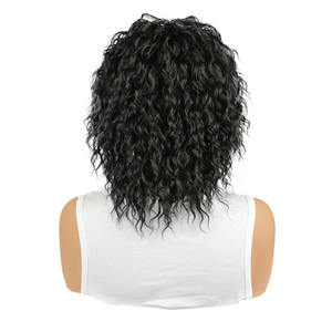 Peluca de cabeza completa transfronteriza europea americana para <span class=keywords><strong>hombre</strong></span> y mujer, <span class=keywords><strong>pelo</strong></span> <span class=keywords><strong>corto</strong></span> rizado con rizos pequeños, fabricante africano Afro al por mayor - Product Image 3
