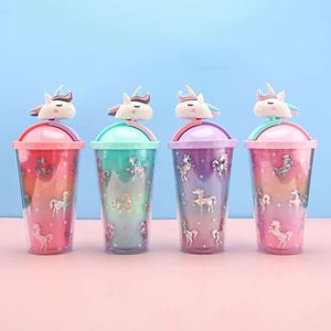 Nouvelle gourde licorne en plastique, mignonne et pratique, avec paille intégrée pour le camping - Product Image 1
