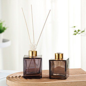 OEM Kính khuếch tán chai vuông hương liệu rỗng Jar tinh dầu hương thơm khuếch tán phụ kiện bơm lại nước hoa Jar với mũ - Product Image 4