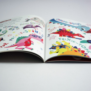 Livre d'histoires de roman d'activité à colorier personnalisé <span class=keywords><strong>pour</strong></span> enfants livre de poche rigide à couverture souple et couverture rigide en carton imprimé offset - Product Image 3