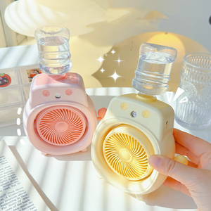 Mini ventilateur portable USB rechargeable avec pulvérisation d'eau, ventilateur de bureau rafraîchissant, ventilateur de table portatif, cadeau d'été mignon - Product Image 5