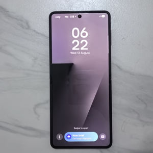 Teléfono Móvil Android Plegable de Alta Calidad, Z Flip 7, Pantalla Plegable, Teléfono Usado Z Flip 7 - Product Image 3