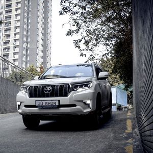 18-20 pour Toyota Prado Full LED Daytime Running Light Clignotant Lentille Plug and Play Modification de l'assemblage des phares avant - Product Image 1