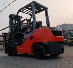 รถยกดีเซลญี่ปุ่นแท้ ยี่ห้อ Tcm/Komatsu/T-o-y-o-t-a รุ่น 8FD35 7FD30 8FD35J เครื่องยนต์ 3.5 ตัน มือสอง ยี่ห้อ Triple Master - Product Image 3