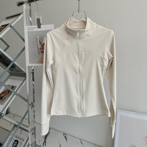 女式软立领拉链冬季健身夹克定制标志透气轻质瑜伽运动夹克拇指 - Product Image 3